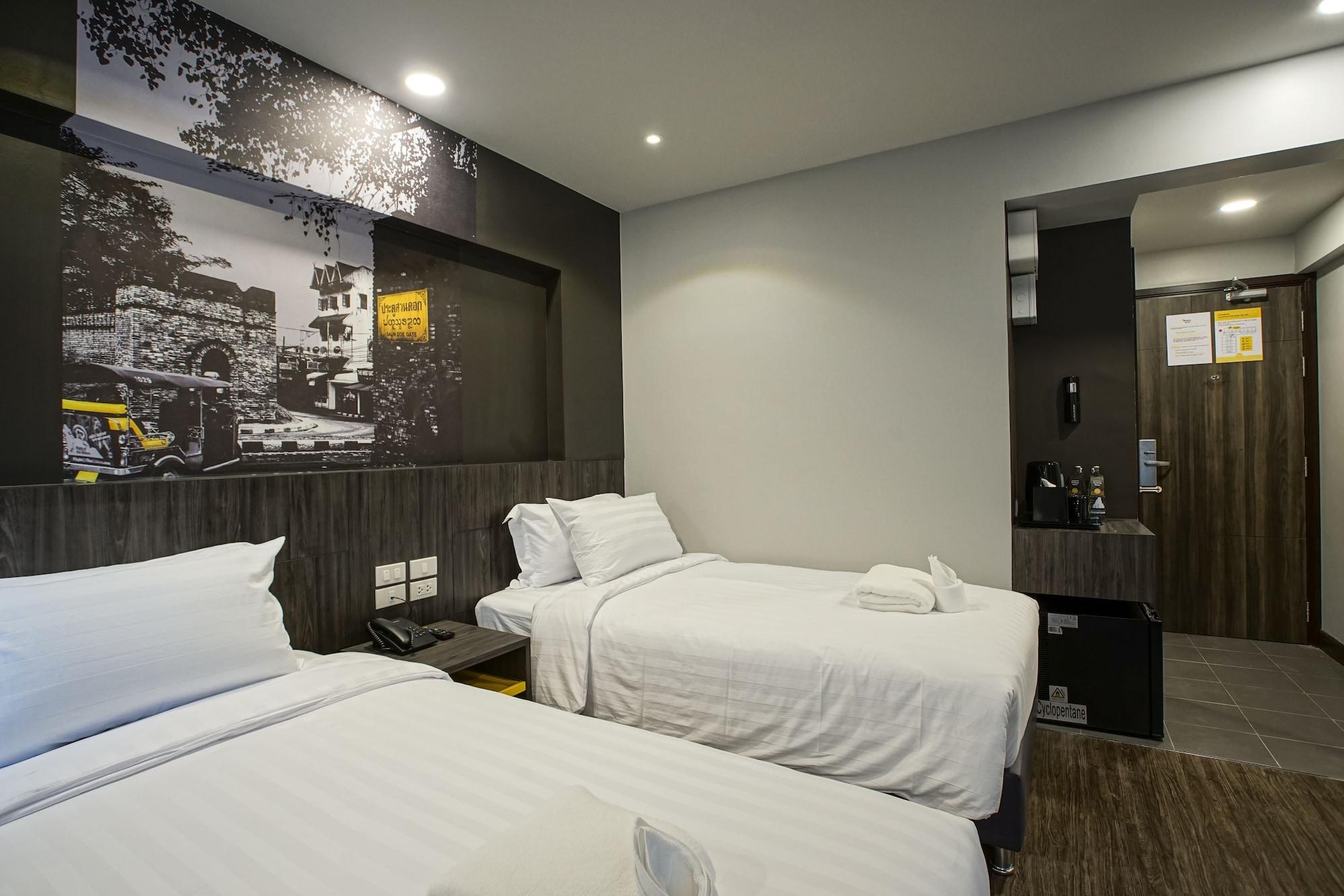 Sleep Mai Thapae Chiang Mai Old City Lifestyle Hotel Esterno foto