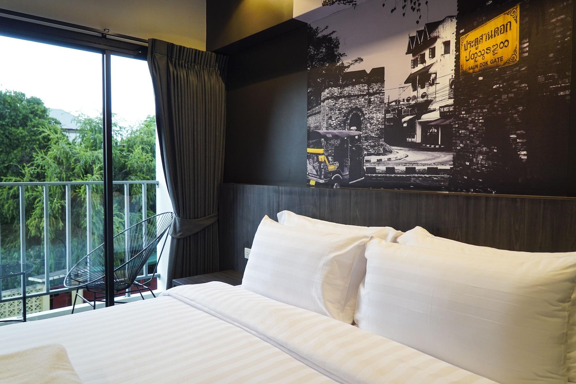 Sleep Mai Thapae Chiang Mai Old City Lifestyle Hotel Esterno foto
